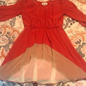 Size M orange dress